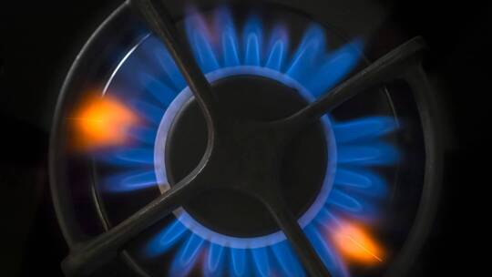 روسيا تقطع الغاز عن 4 دول أوروبية لعدم التسديد بالروبل (تفاصيل)