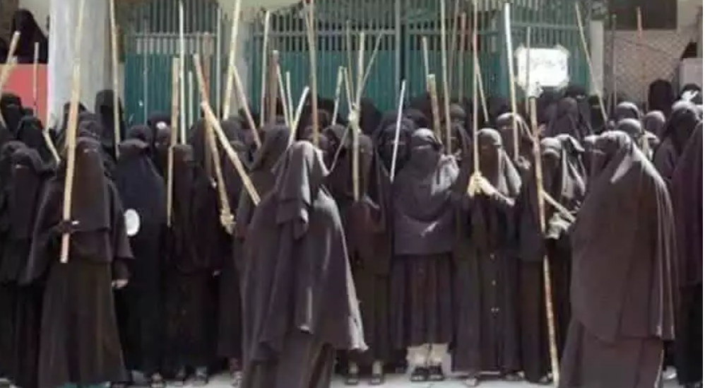 أعمال خطيرة يقوم بها الحوثي في العاصمة صنعاء مستخدماً فيها النساء لتنفيذ أجندات خبيثة