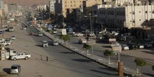 اشتباكات مسلحة عنيفة ووصول تعزيزات الى داخل مدينة عتق بمحافظة شبوة 
