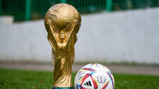أوكرانيا ستنضم لملف تنظيم كأس العالم 2030