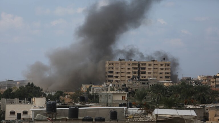 استمرار الغارات الإسرائيلية على قطاع غزة لليوم السابع على التوالي.. وانتشال جثث 10 شهداء فجر اليوم