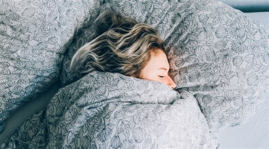 ماهي الأسباب تجعل النهوض من السرير صباحا أمرا صعبا ؟