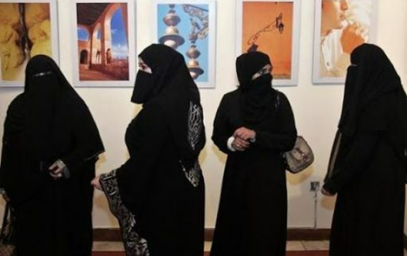  أسباب غريبة  وراء تفضيل فتيات سعوديات  الزواج من أبناء هـذه الجنسية العربية !