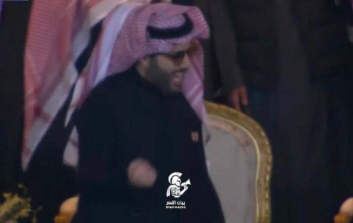 شاهد بالفيديو يظهر ردة فعل تركي آل الشيخ بعد هدف رونالدو في شباك سان جيرمان الفرنسي 