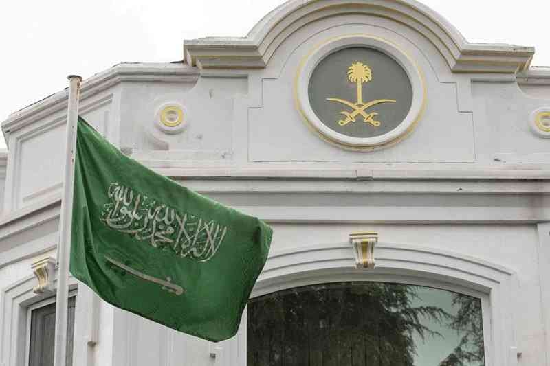 هل يحق للكفيل السعودي رفع دعوى على المكفول في حال الدين؟