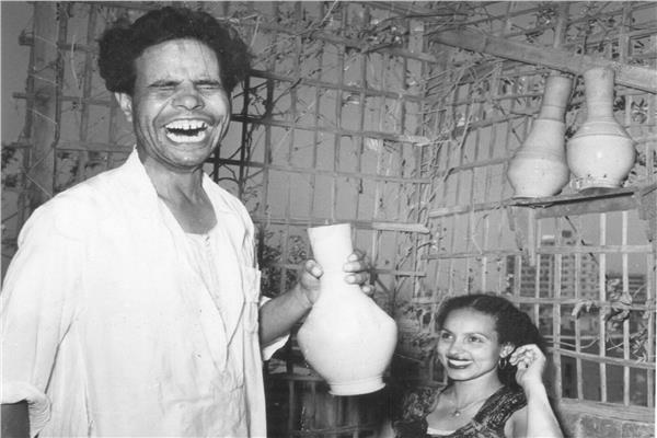 فنان مصري شهير كرمه الزعيم جمال عبدالناصر و تزوج 8 مرات ومات بسبب الفنانة