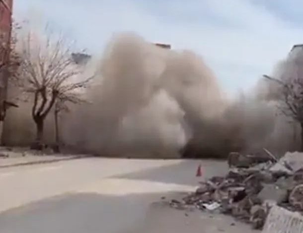 زلزال جديد يضرب شرق تركيا مخلفا انهيارات مباني عديدة 