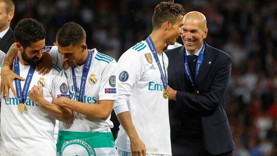 ريال مدريد يحسم قراره النهائي بشأن عودة رونالدو