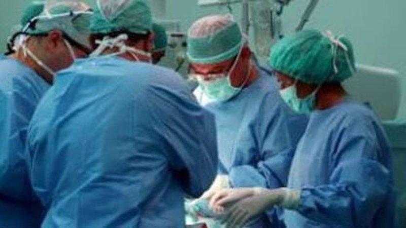 السعودية: إجراء عملية لنقل أعضاء مريض متوفي دماغيا إلى مريض آخر